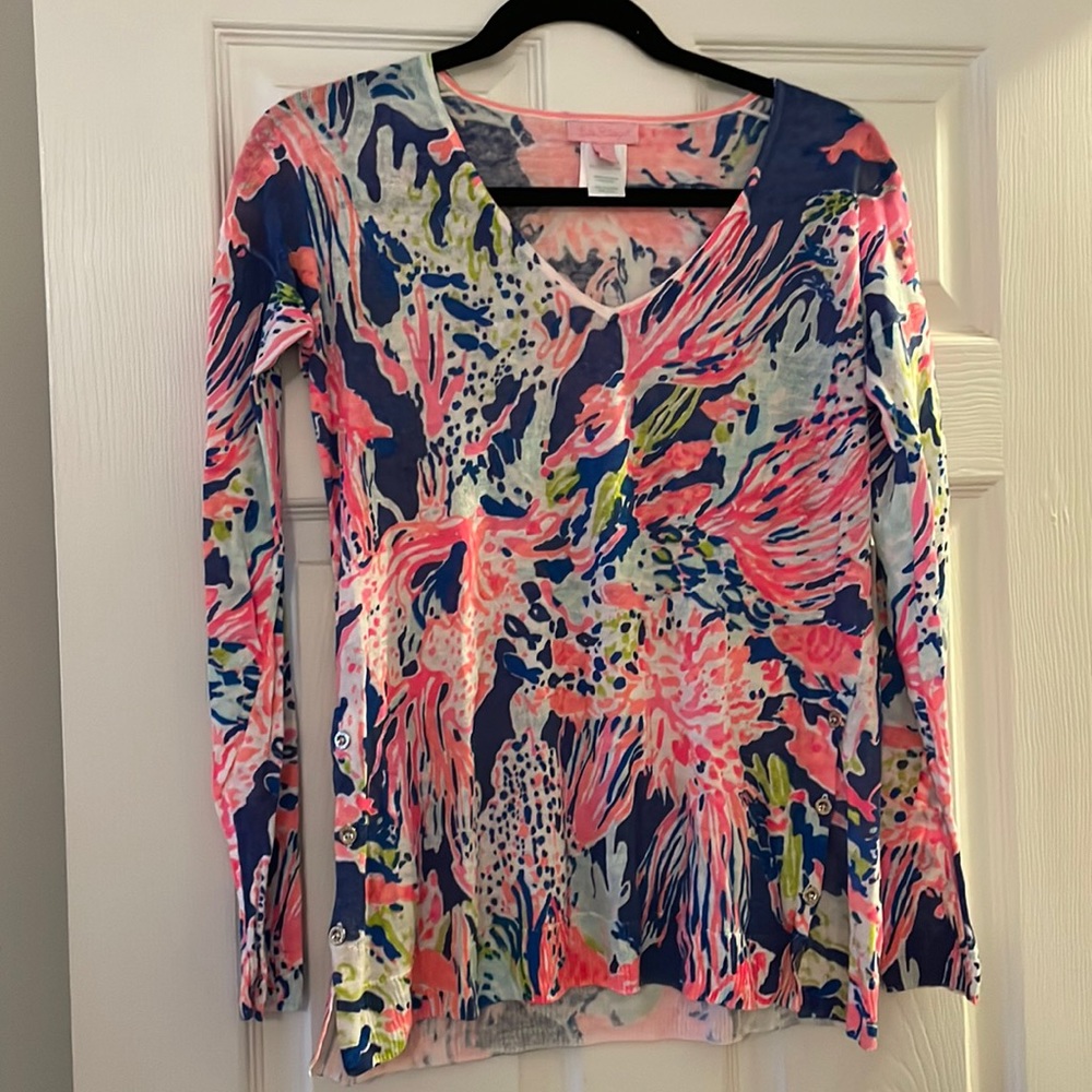 Lilly Pulitzer Linen V Neck Sweater. Women’s size S.